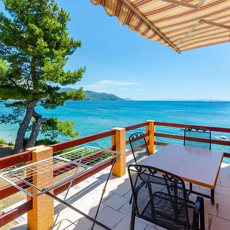 Beachfront Vuletic -